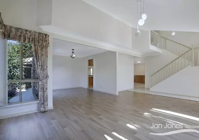 45 Trafalgar Dr, Kippa-Ring - Thumbnail 4