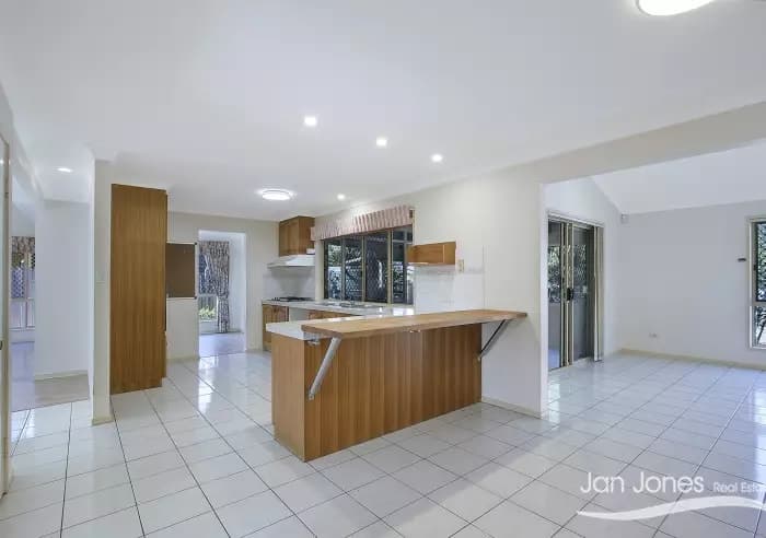 45 Trafalgar Dr, Kippa-Ring - Thumbnail 6