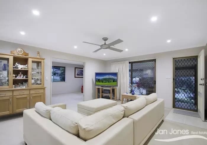 18 Hulme St, Clontarf, Clontarf - Thumbnail 6