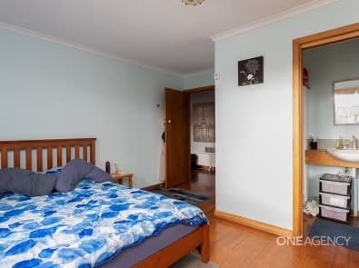 9 Holmes Place, Park Grove, Park Grove - Thumbnail 4