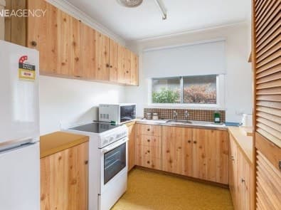 2/25A Hogg Street, WYNYARD, Wynyard - Thumbnail 2