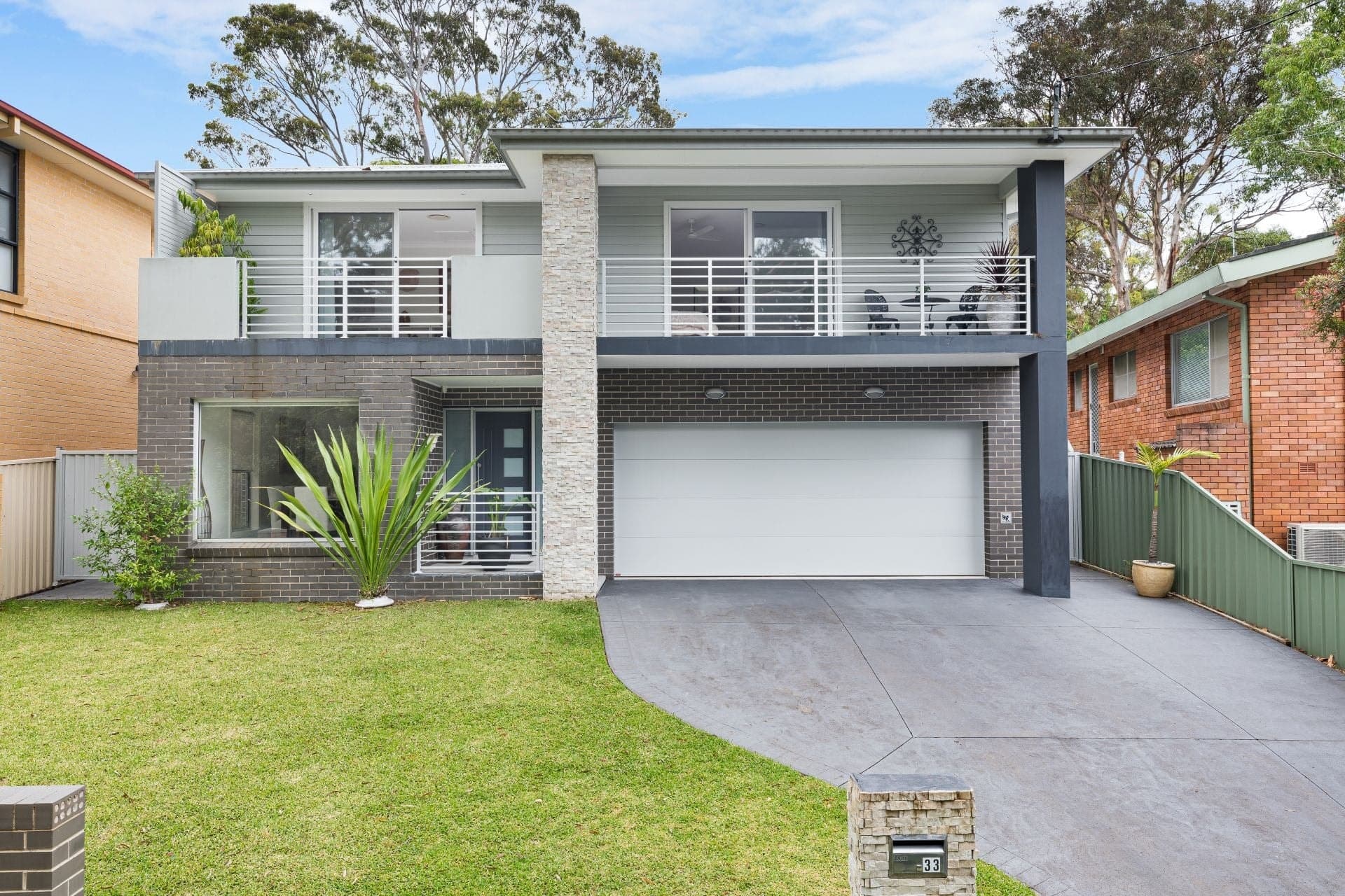 33 Ellesmere Road Gymea Bay NSW, Gymea Bay - Image 1