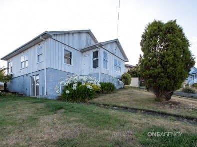 8 Cabot Street, Acton, Acton - Image 1