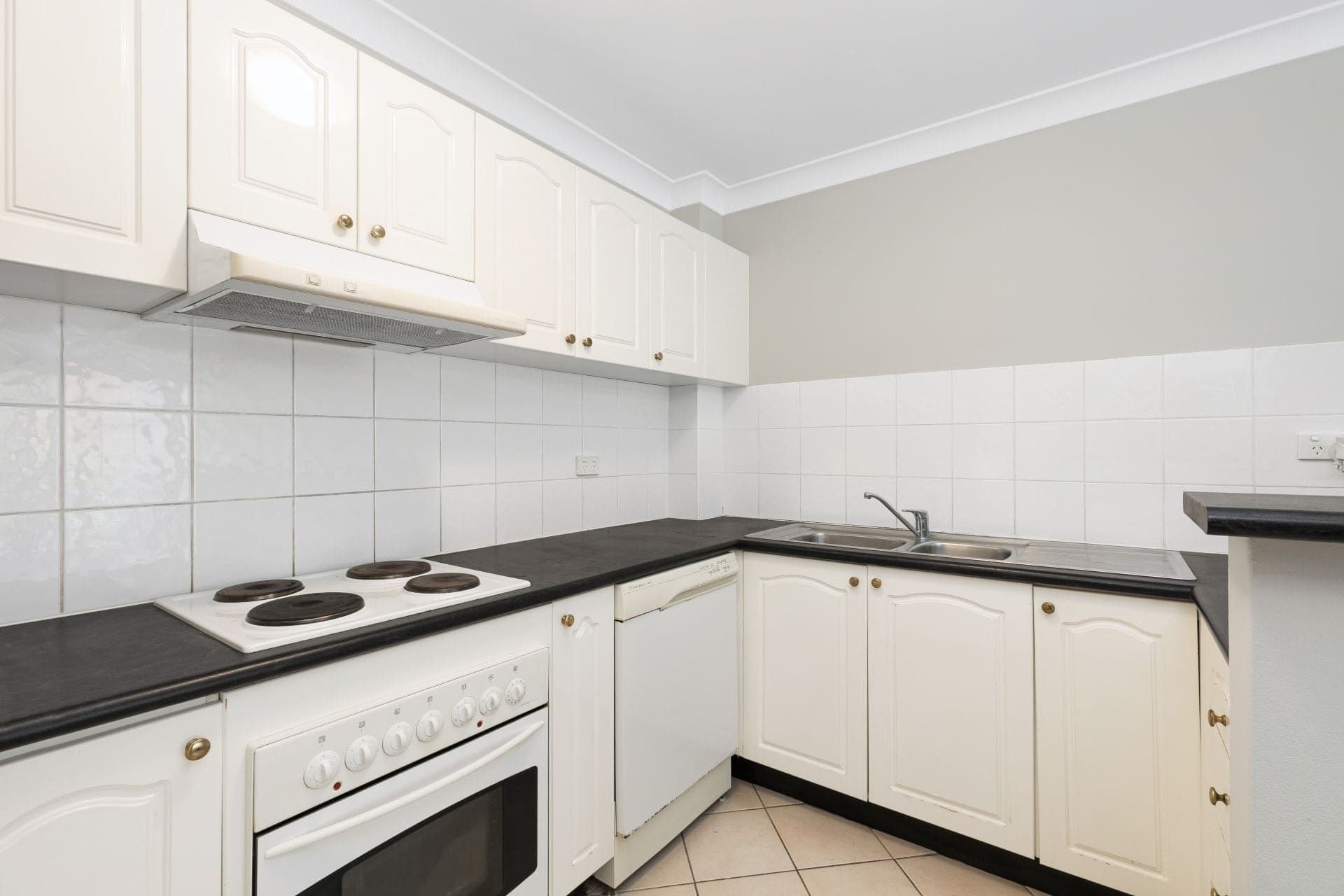 20/61-65 Glencoe Street Sutherland NSW, Sutherland - Thumbnail 2