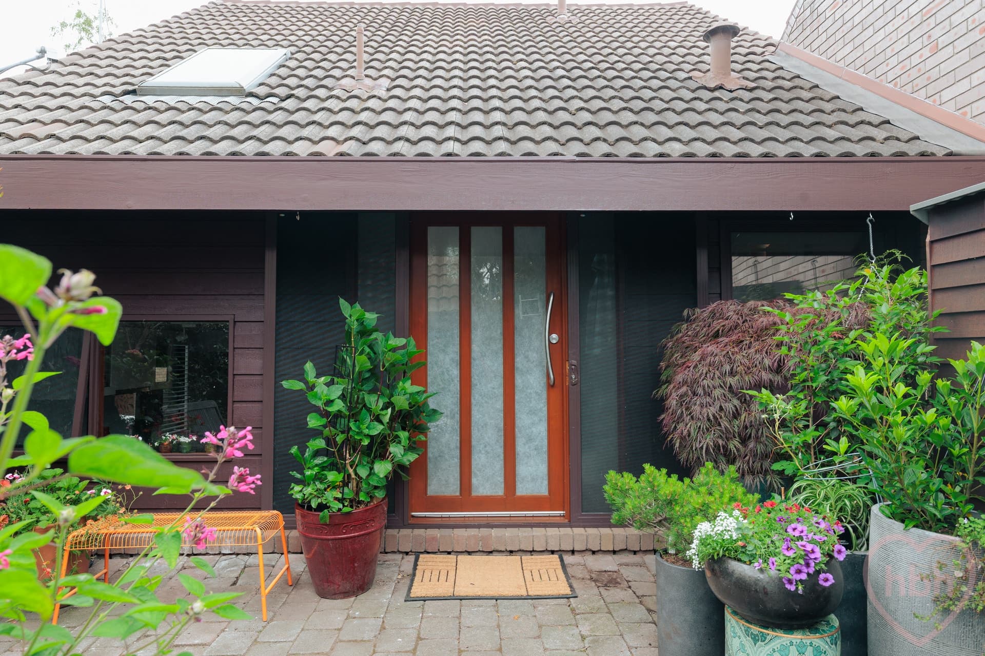 94 Wybalena Grove, Cook - Image 1