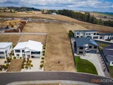 16 Lorrie Place, Park Grove, Park Grove - Thumbnail 3