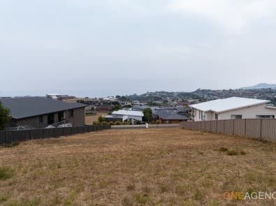 16 Lorrie Place, Park Grove, Park Grove - Thumbnail 5