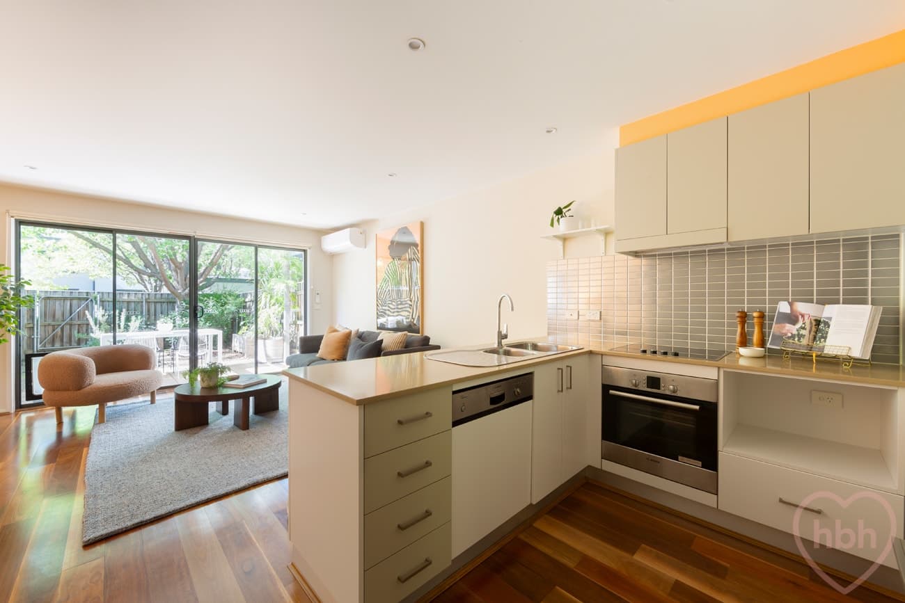 7/2 Archibald Street, Lyneham - Image 1