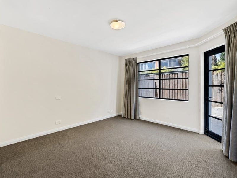10/2 Cunningham Street, GRIFFITH ACT 2603, Griffith - Thumbnail 4