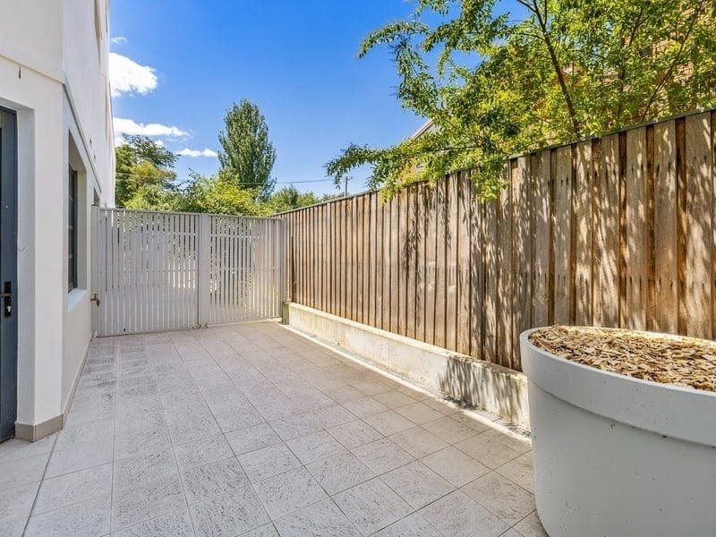 10/2 Cunningham Street, GRIFFITH ACT 2603, Griffith - Thumbnail 5