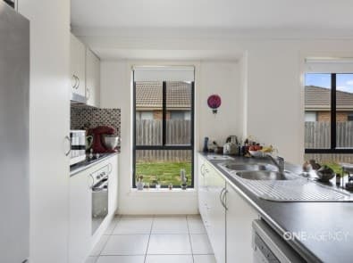 37 Tier Hill Drive, Smithton, Smithton - Thumbnail 2