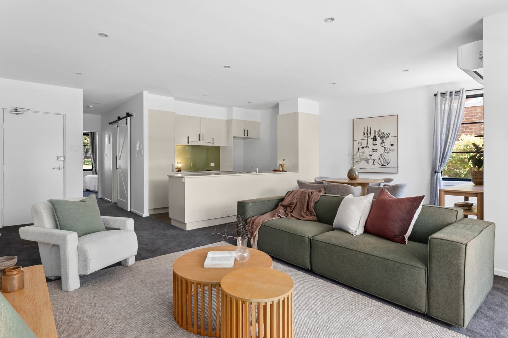 14/3 Burke Crescent, Kingston ACT 2604, Kingston - Thumbnail 2