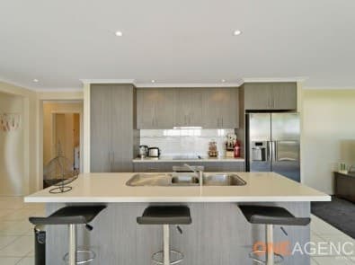 4 Banksia Avenue, SISTERS BEACH, Sisters Beach - Image 1