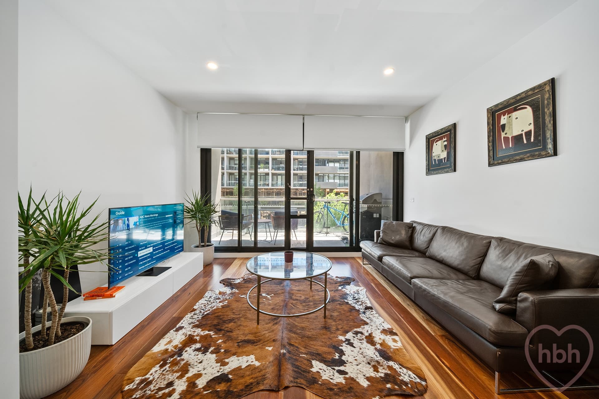 106/4 Anzac Park, Campbell - Image 1