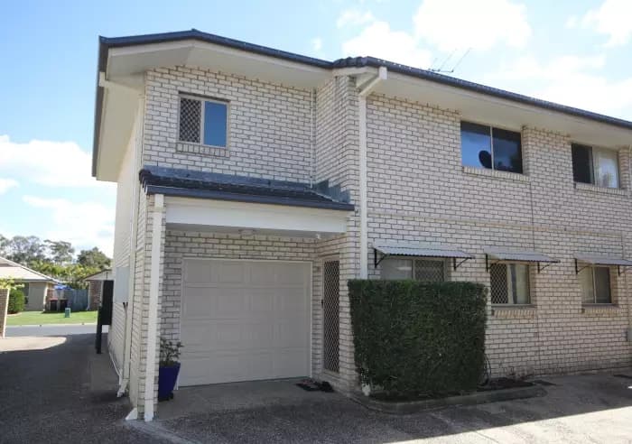 Unit 1/10 Fleet Dr, Kippa-Ring - Thumbnail 3