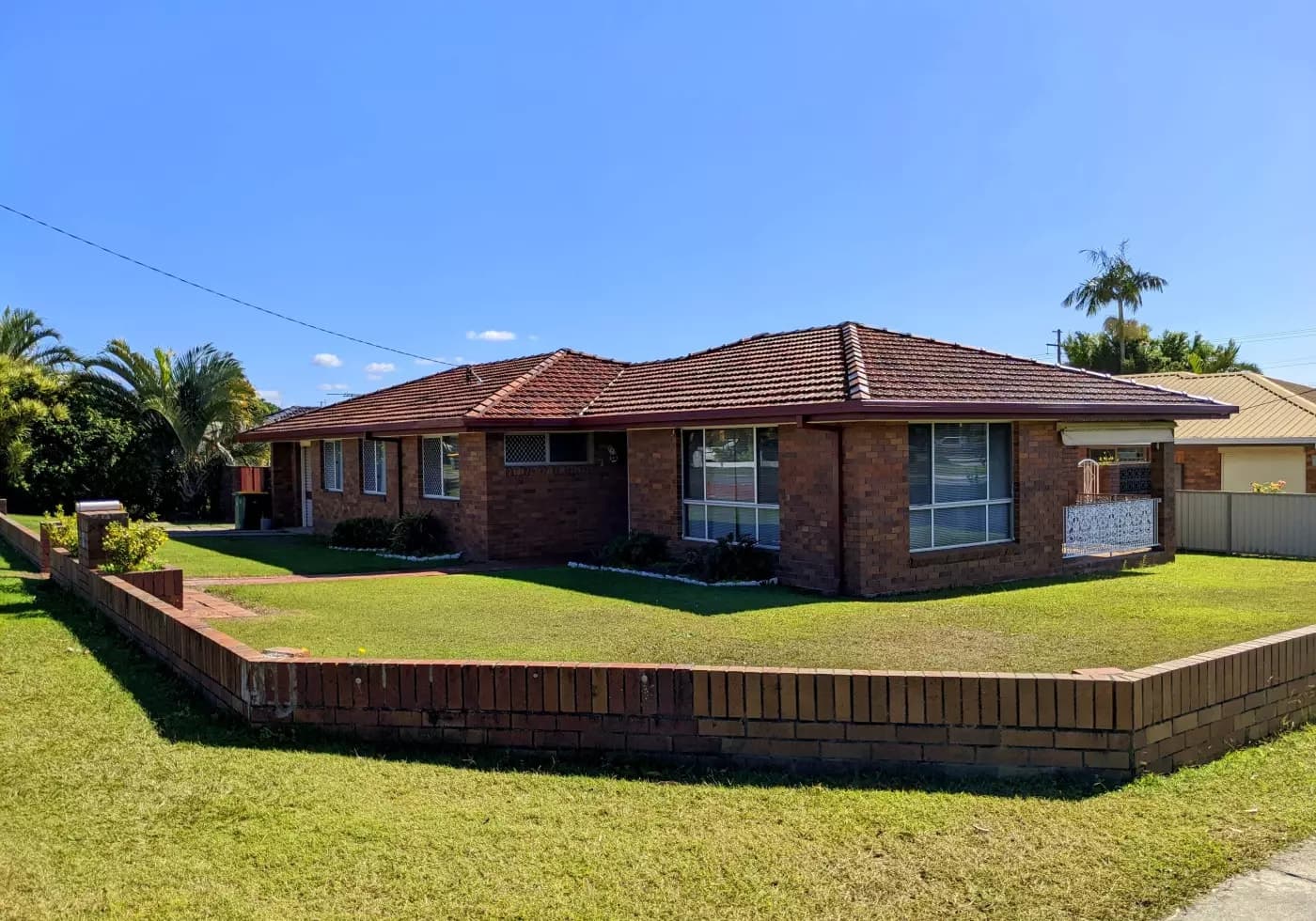 2 Hibiscus Ave, Redcliffe, Redcliffe - Thumbnail 2
