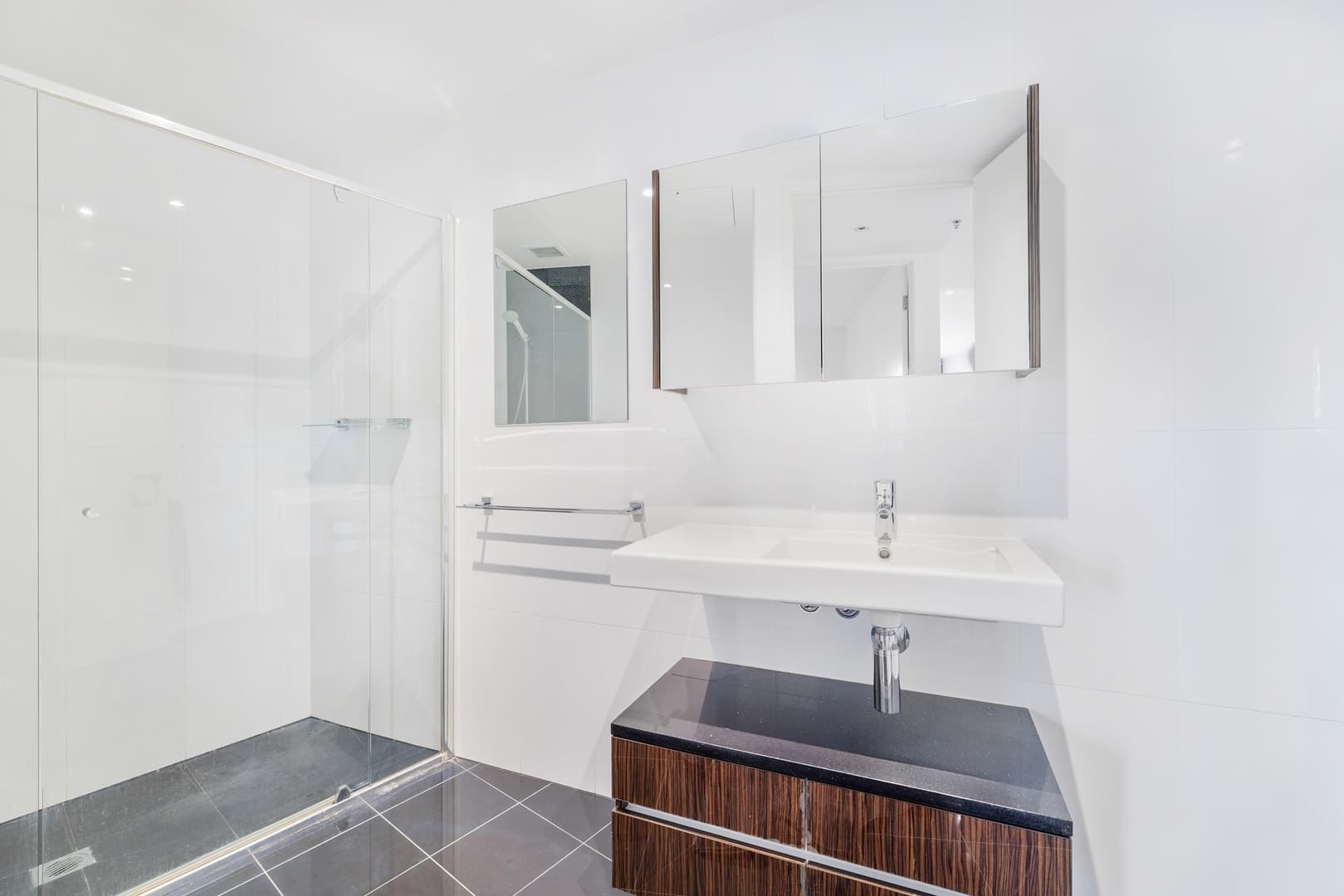 1011/240 Bunda Street, City ACT 2601, City - Thumbnail 5