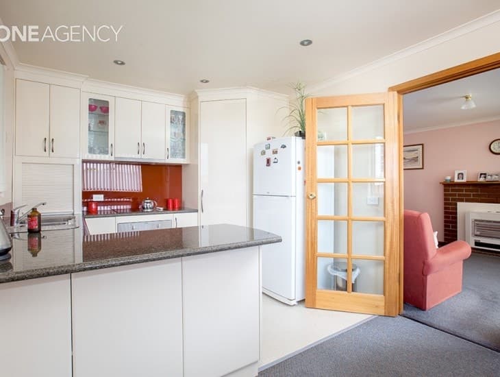15 Orana Court, West Ulverstone, West Ulverstone - Thumbnail 2
