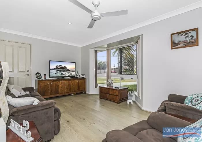 10 Macarthur Cres, Deception Bay, Deception Bay - Thumbnail 5