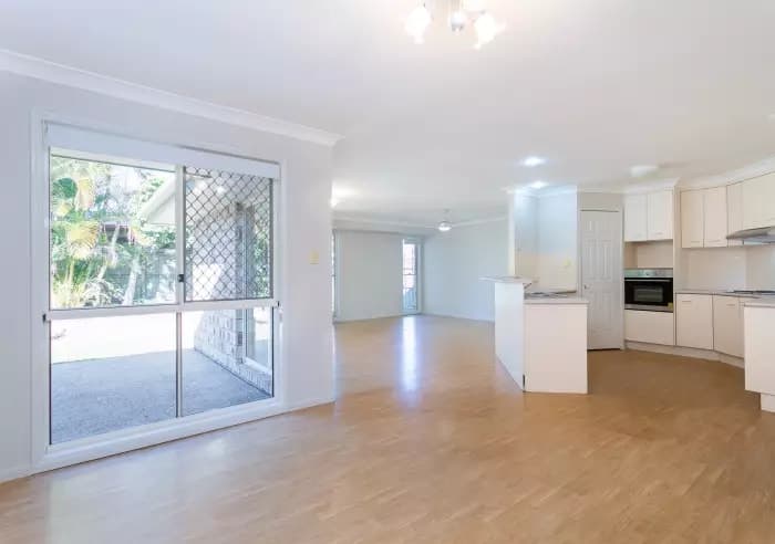 10 Glanville St, Rothwell, Rothwell - Thumbnail 3