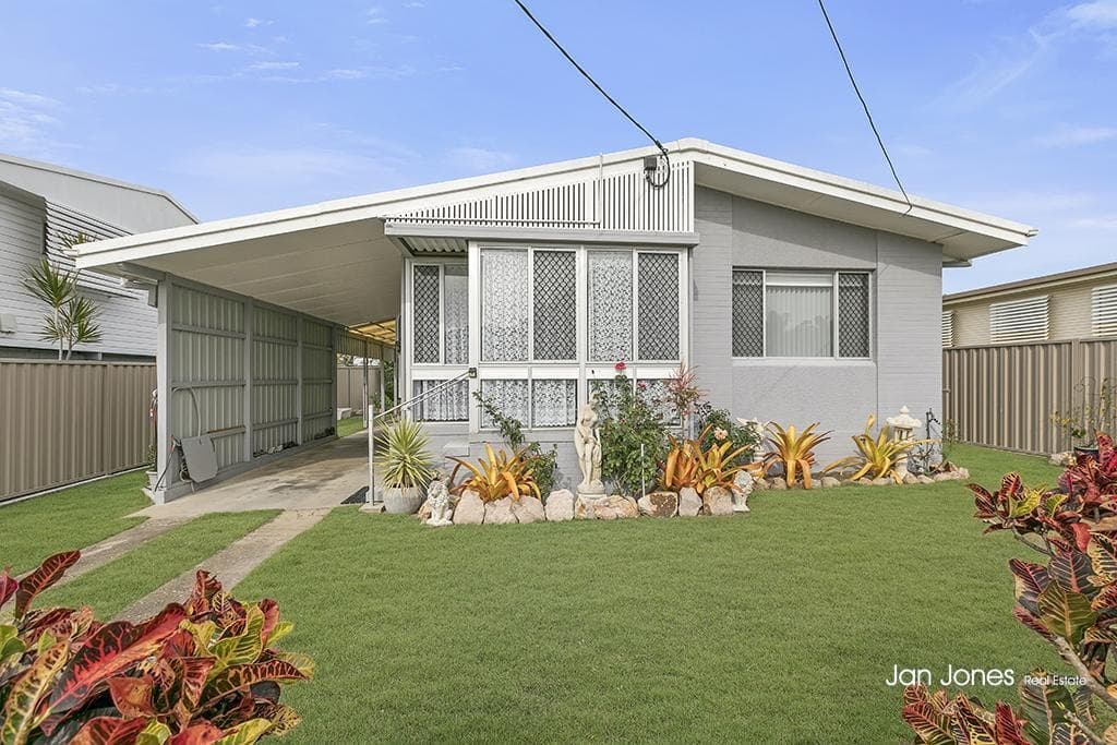 25 Highland St, Redcliffe - Image 1