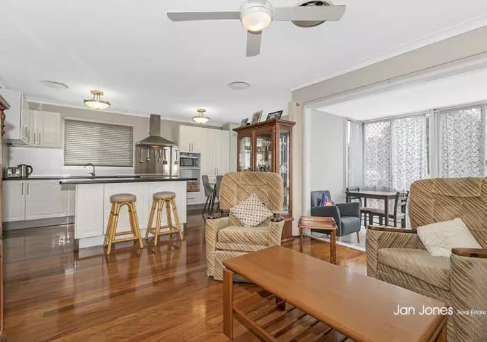 25 Highland St, Redcliffe - Thumbnail 5