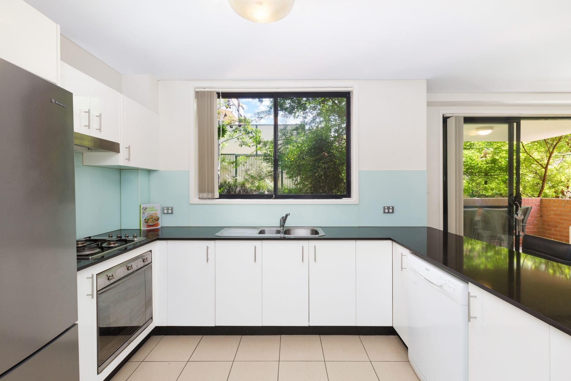 2/1-3 Jacaranda Road Caringbah NSW, Caringbah - Thumbnail 2