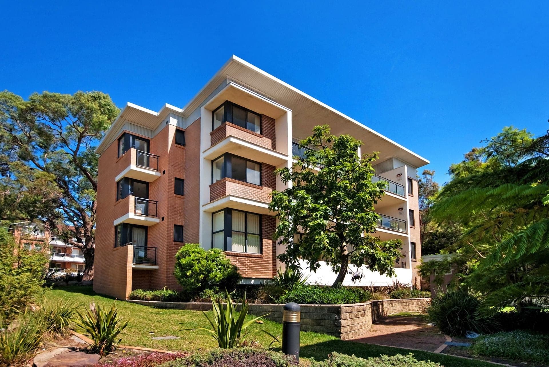 2/1-3 Jacaranda Road Caringbah NSW, Caringbah - Thumbnail 3