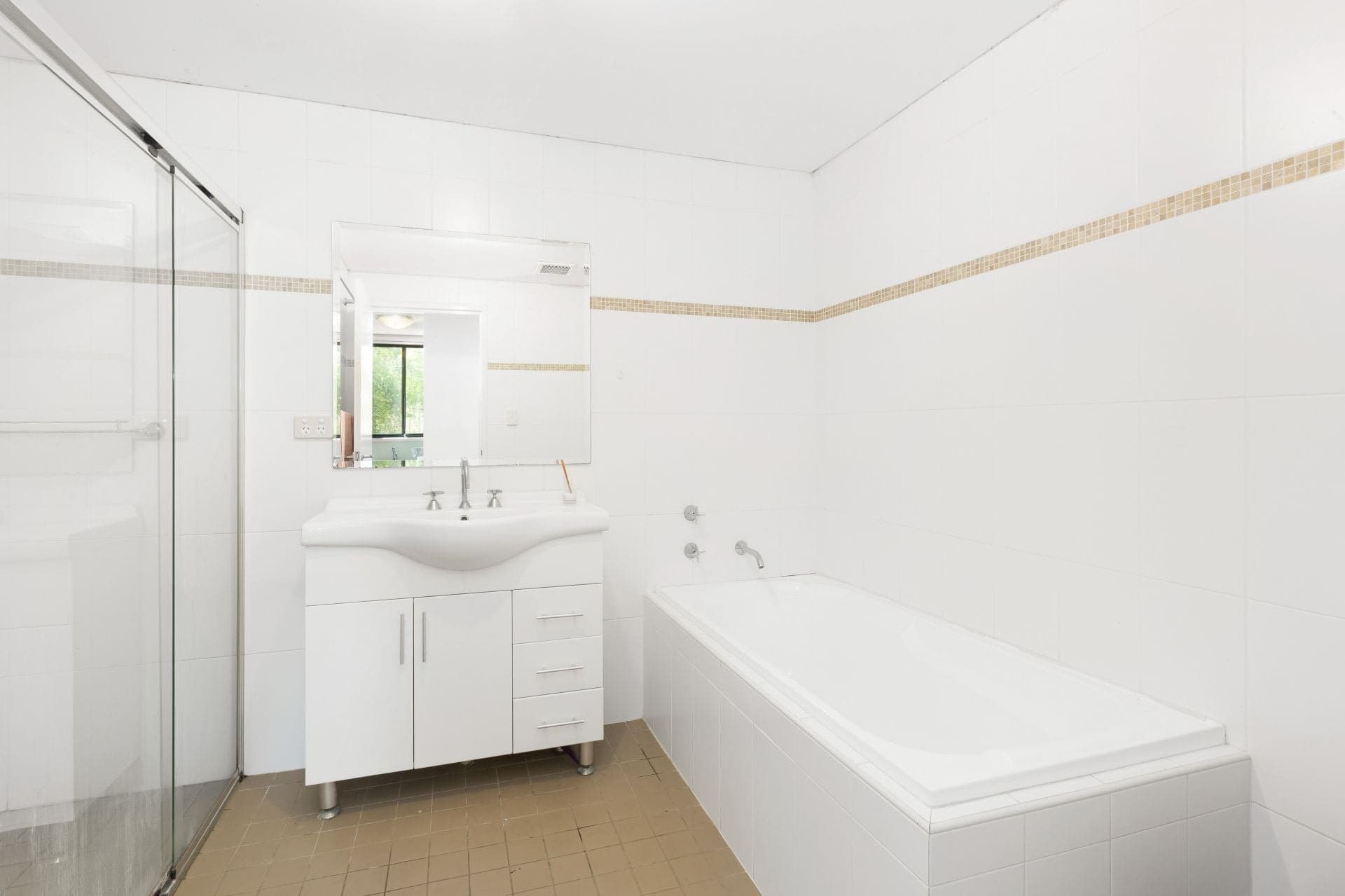 2/1-3 Jacaranda Road Caringbah NSW, Caringbah - Thumbnail 5