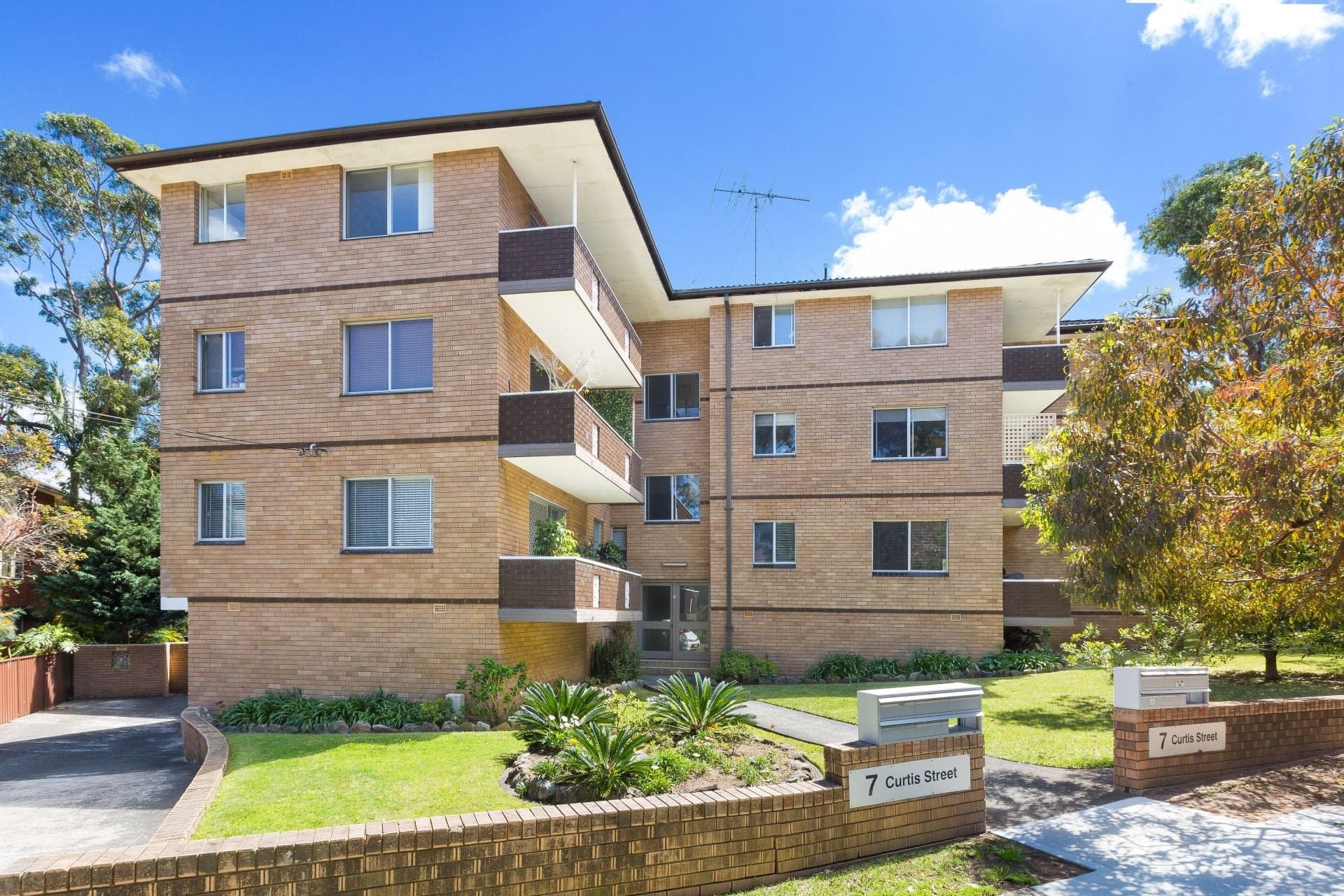 5/7 Curtis Street Caringbah NSW, Caringbah - Image 1