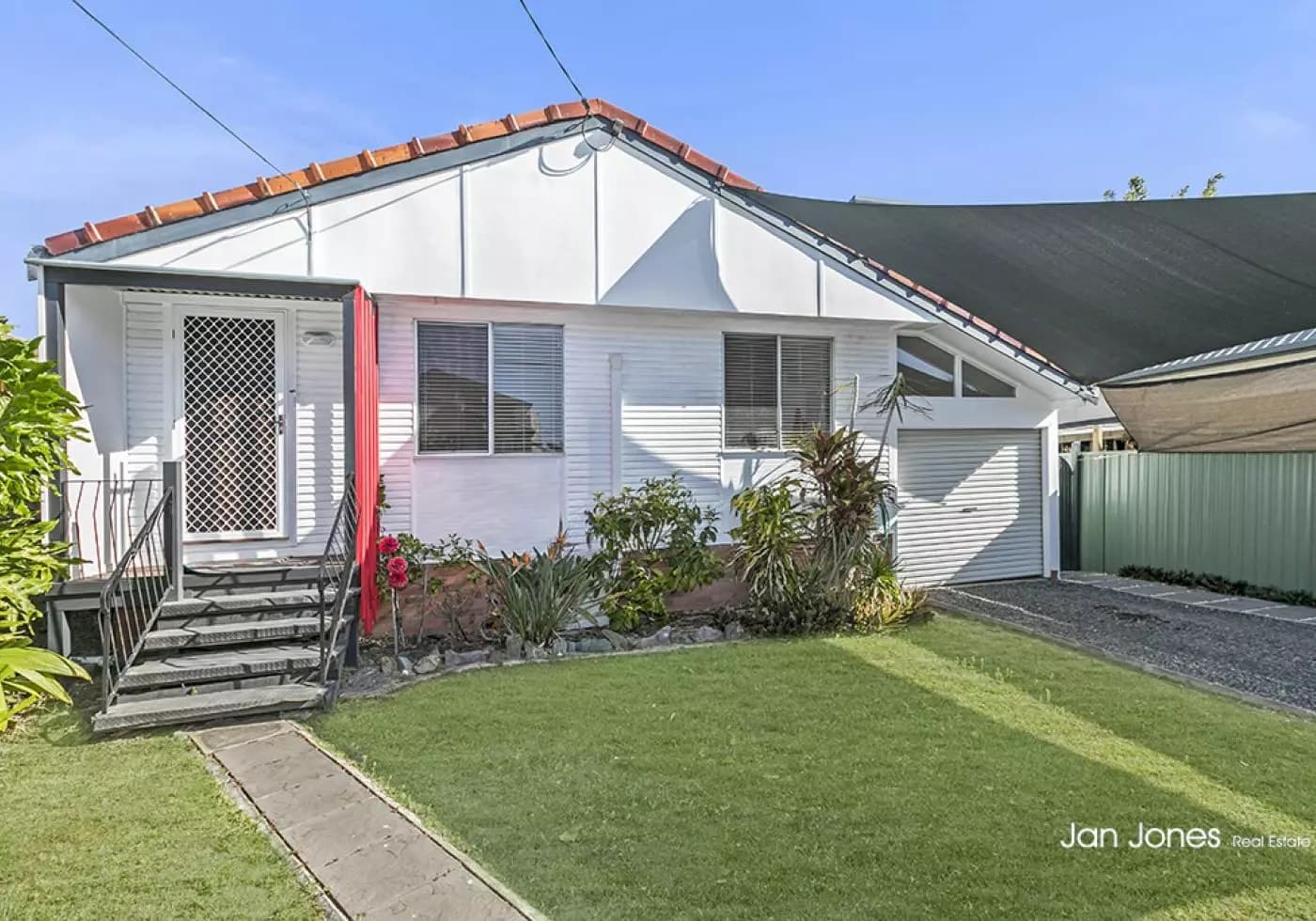 15 Murphy St, Scarborough, Scarborough - Thumbnail 2