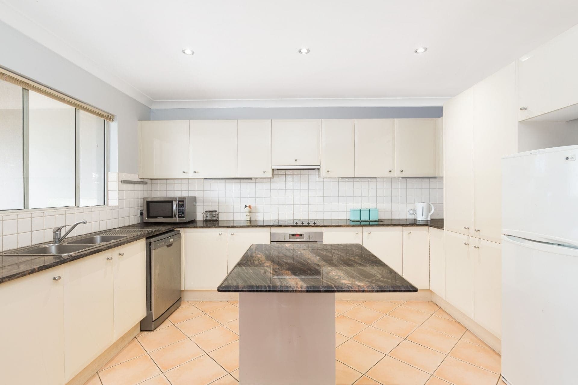 19/36 Wandella Road Miranda NSW, Miranda - Thumbnail 3