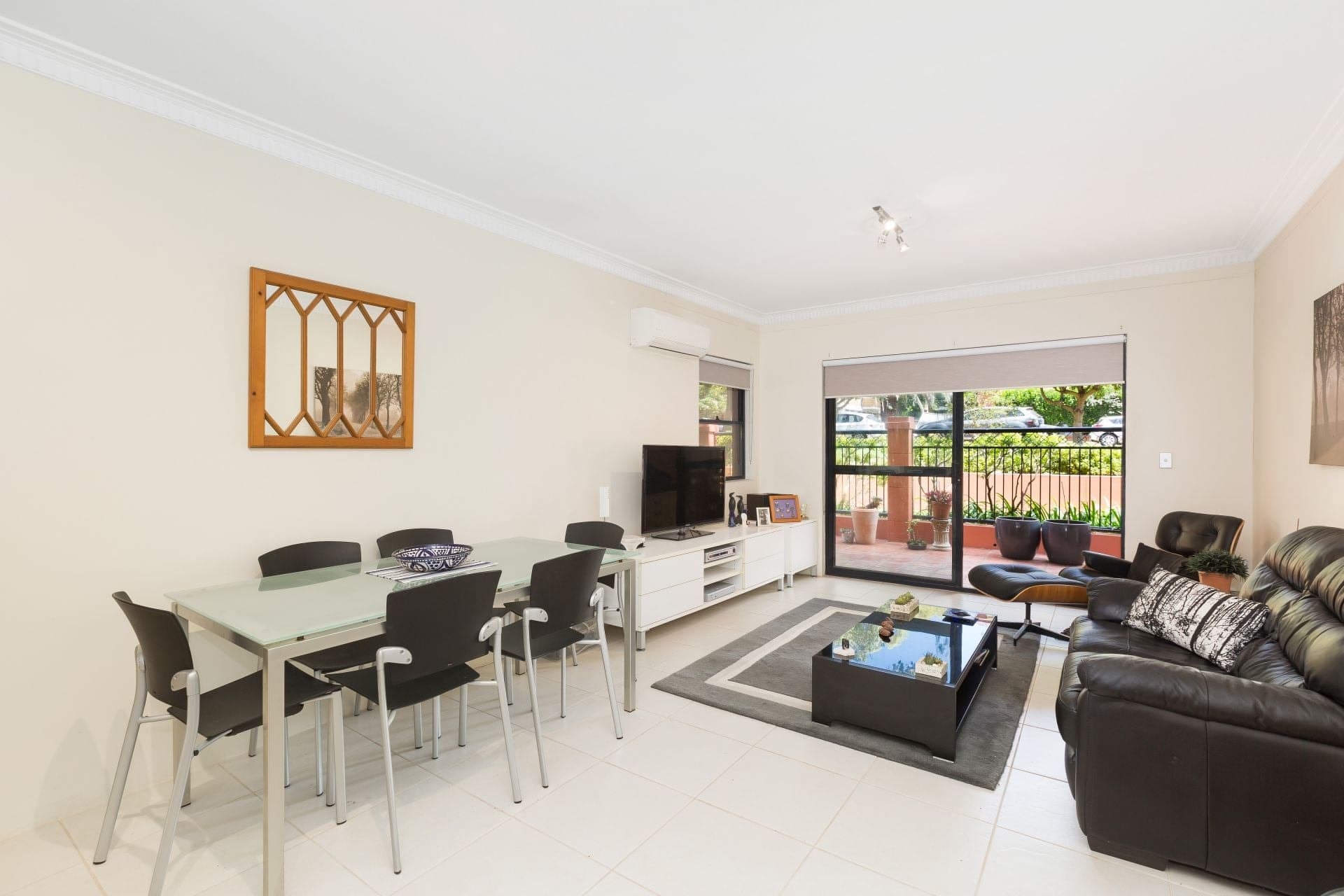 8/1 -7 Allison Road Cronulla NSW, Cronulla - Thumbnail 2