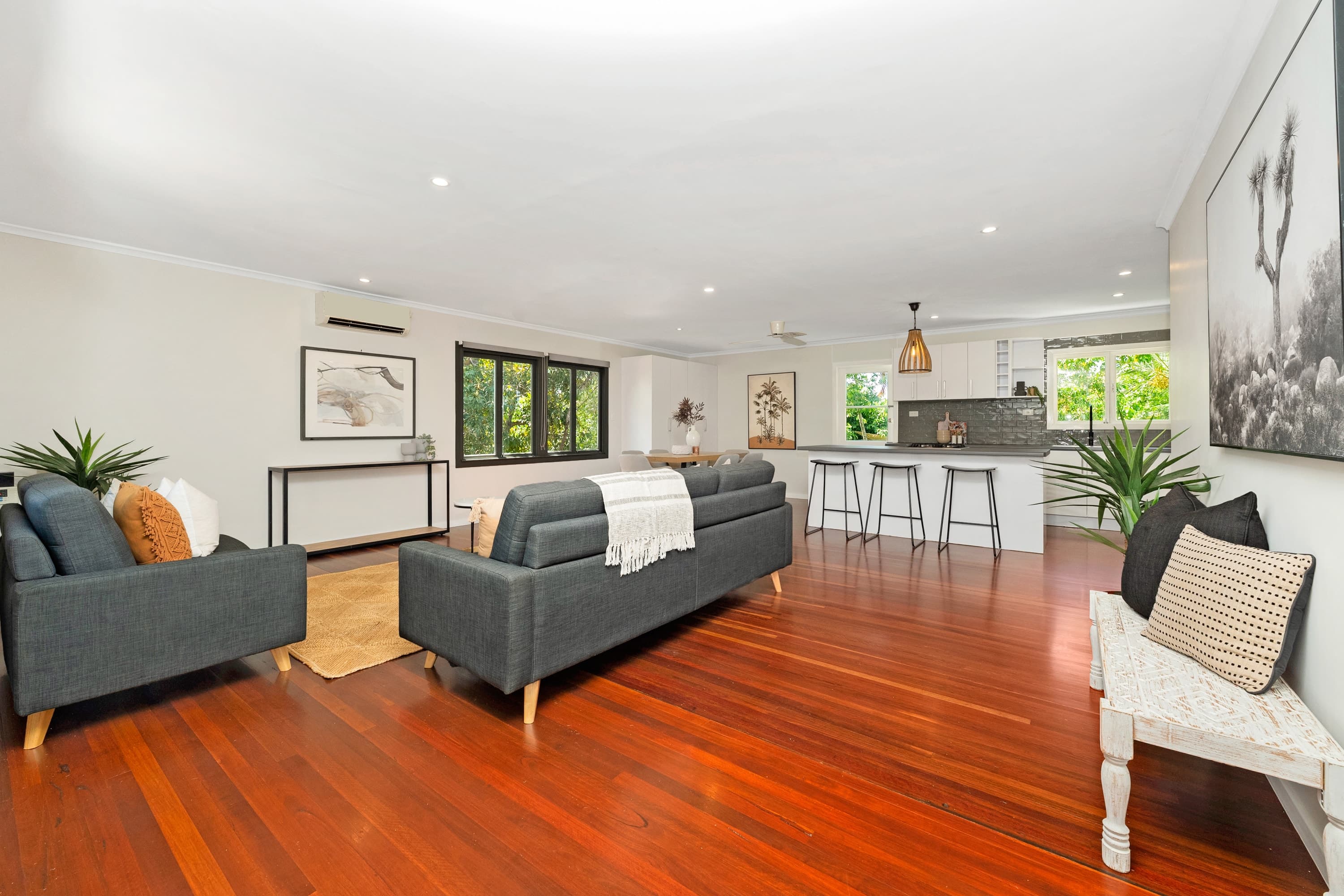 33 Poinciana Street, Cranbrook - Thumbnail 2