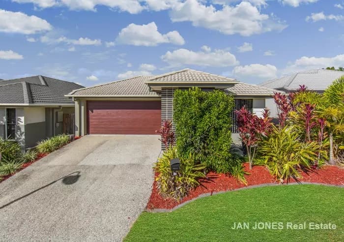 22 Wolfe St, North Lakes, North Lakes - Thumbnail 4