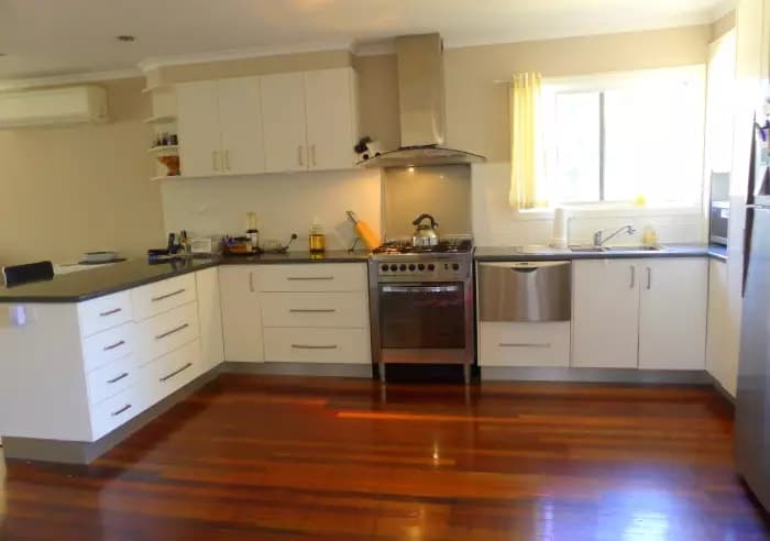 16 Alice St, Clontarf - Thumbnail 6