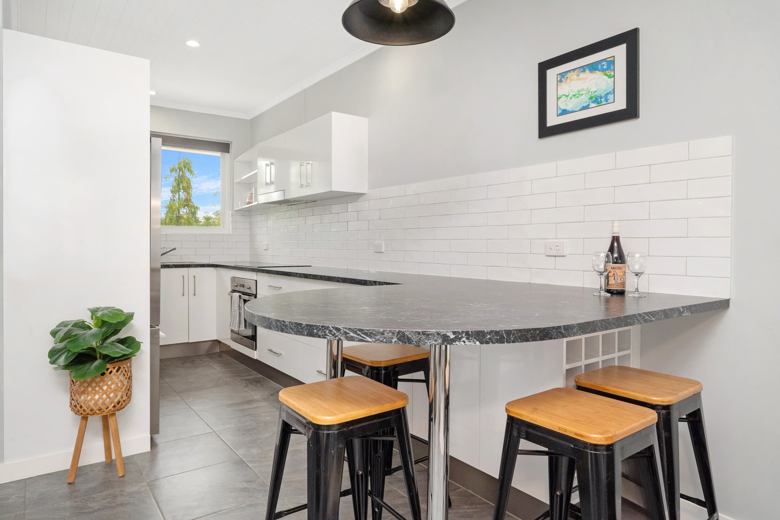 5/63 Cook Street, North Ward - Thumbnail 4