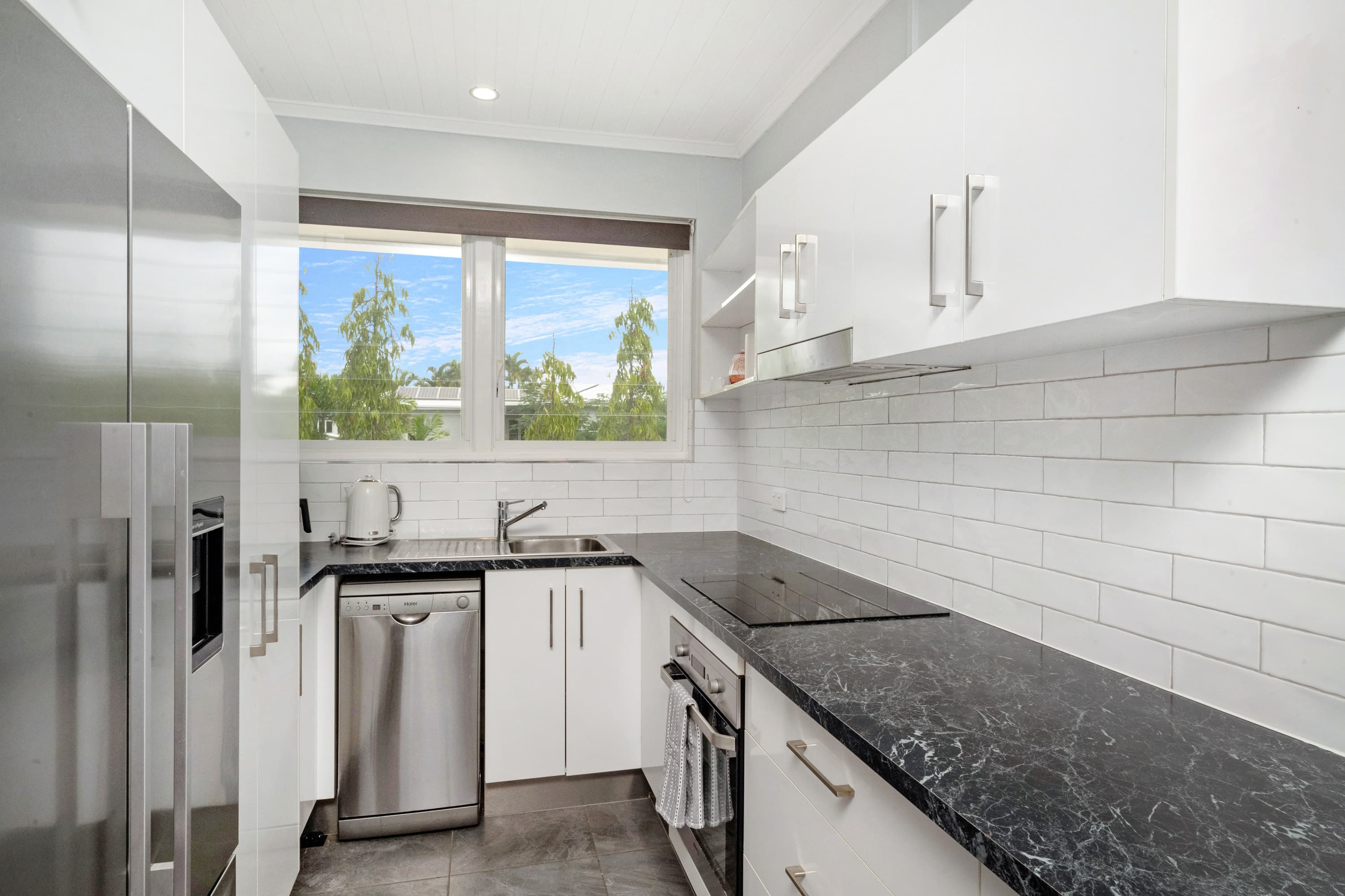 5/63 Cook Street, North Ward - Thumbnail 5