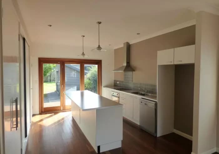 38 King Street, Woody Point, Woody Point - Thumbnail 5