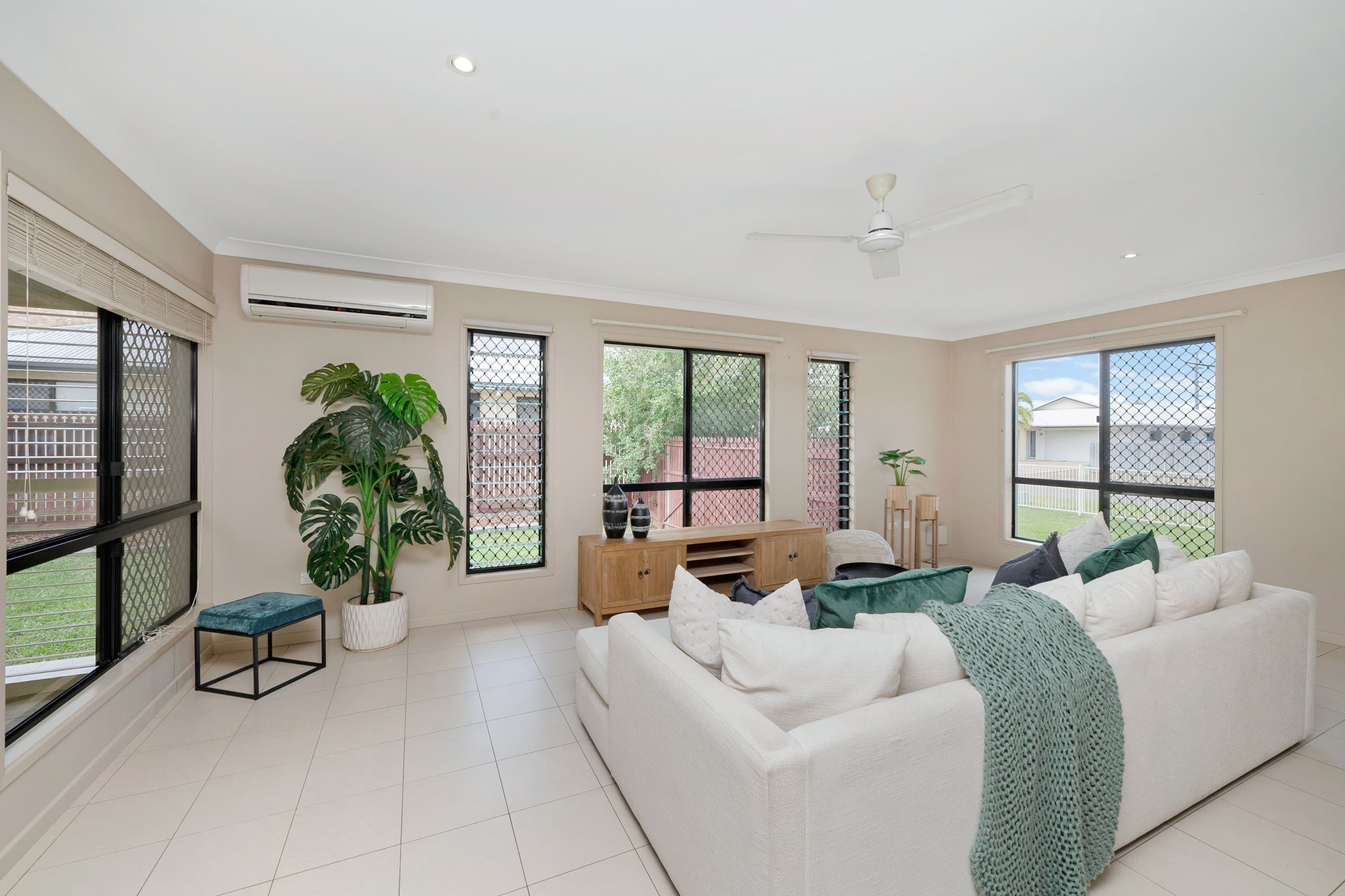 7 Ulysses Drive, Mount Louisa - Thumbnail 3