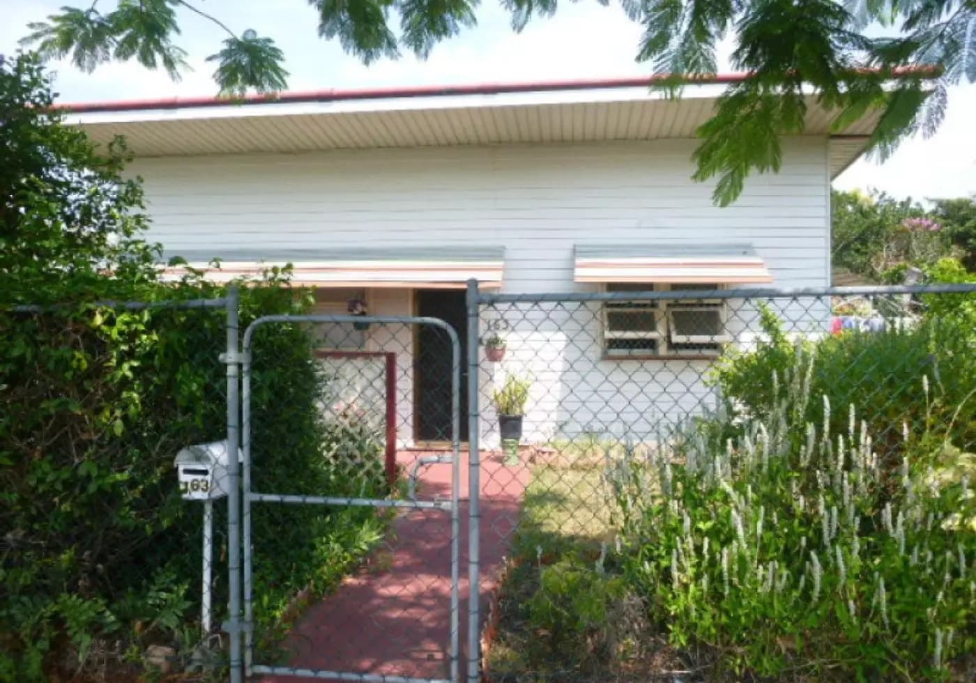 163 Oxley Avenue, Woody Point, Woody Point - Thumbnail 2