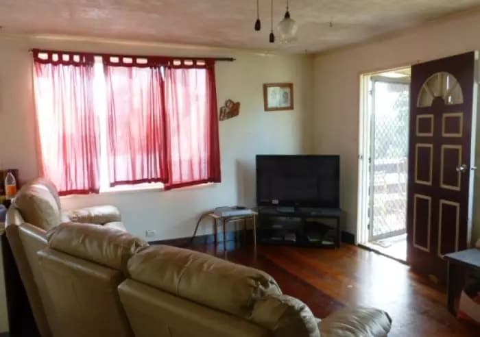 8 Seaview Parade, Deception Bay, Deception Bay - Thumbnail 5