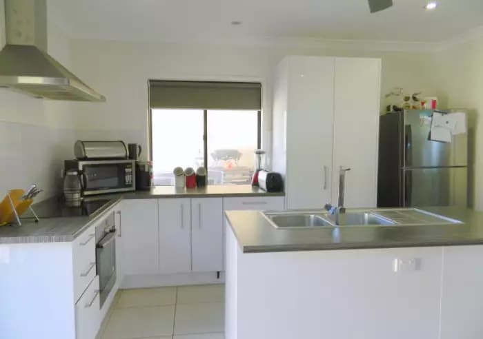 45 Garnet Street, Scarborough, Scarborough - Thumbnail 3
