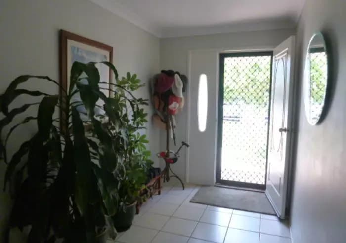 39 Queen Street, Scarborough, Scarborough - Thumbnail 3