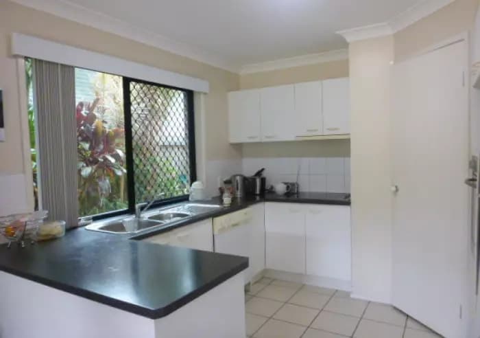 39 Queen Street, Scarborough, Scarborough - Thumbnail 6