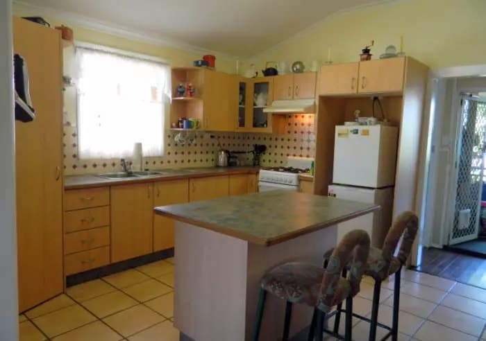 115 Oxley Avenue, Woody Point, Woody Point - Thumbnail 4