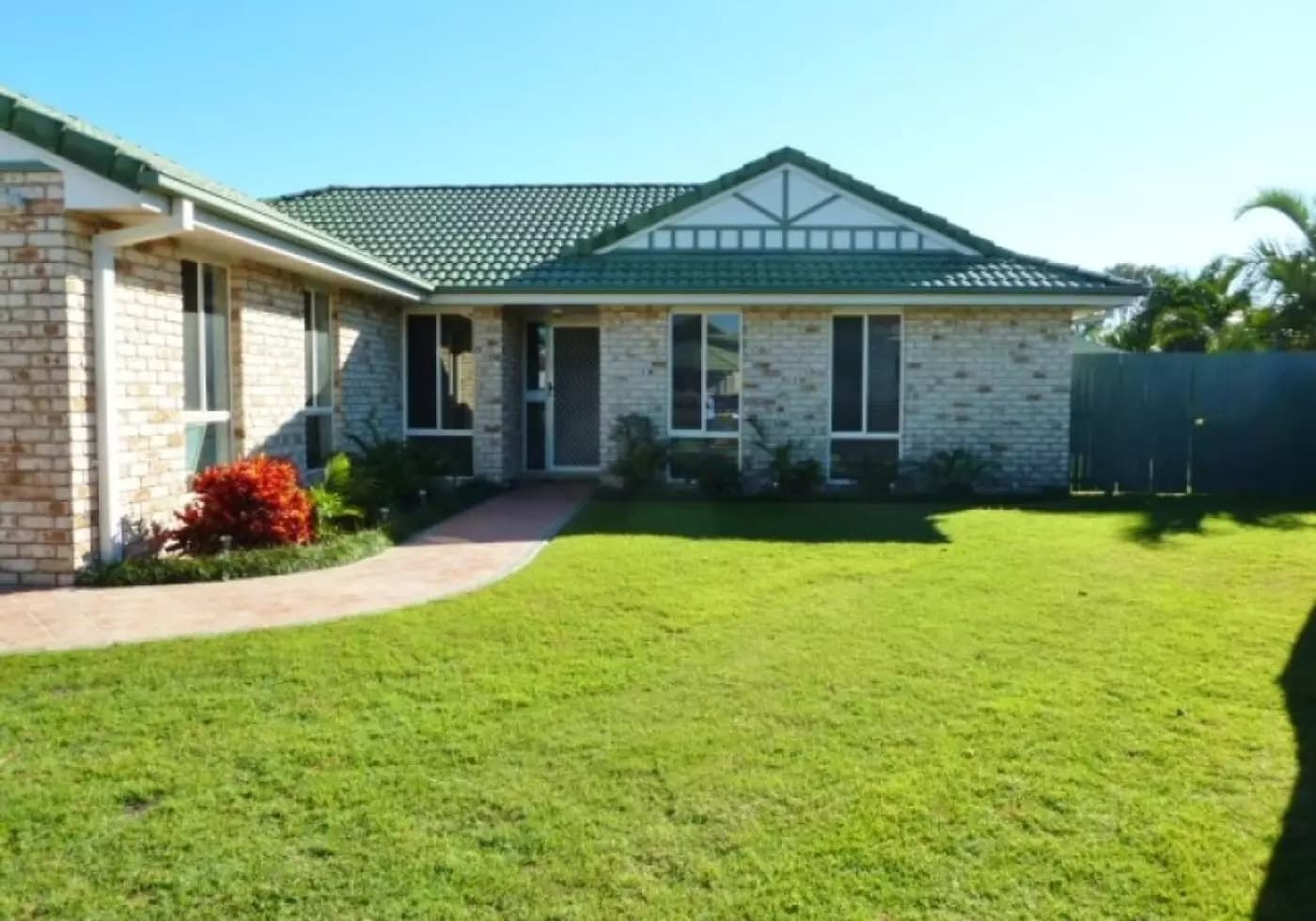 12 Grevillea Court, Rothwell, Rothwell - Thumbnail 2
