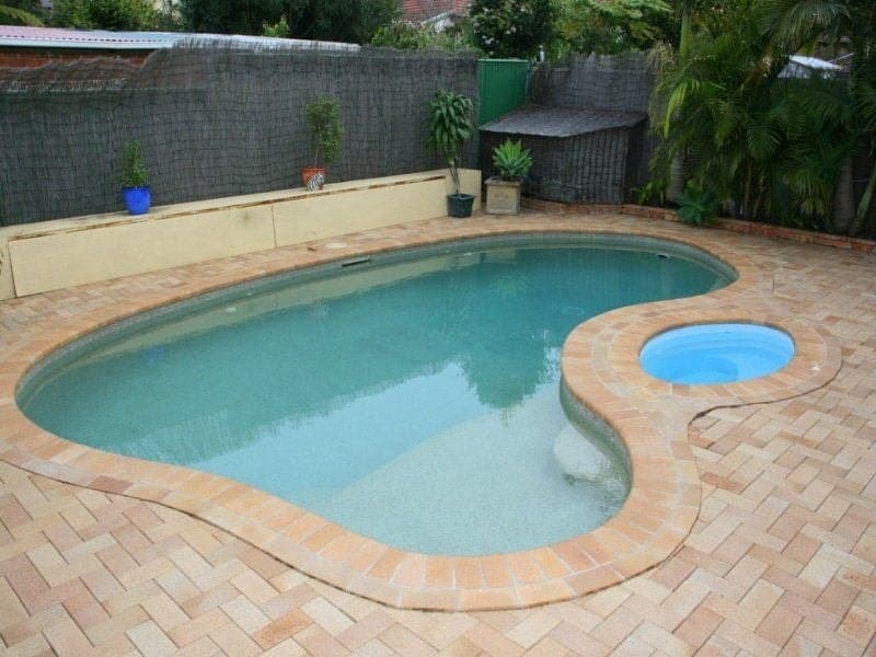 33 Carrington Avenue CARINGBAH NSW, Caringbah - Thumbnail 2