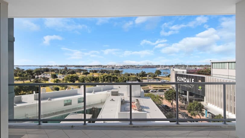907/1 Como Crescent, SOUTHPORT QLD 4215, Southport - Thumbnail 2