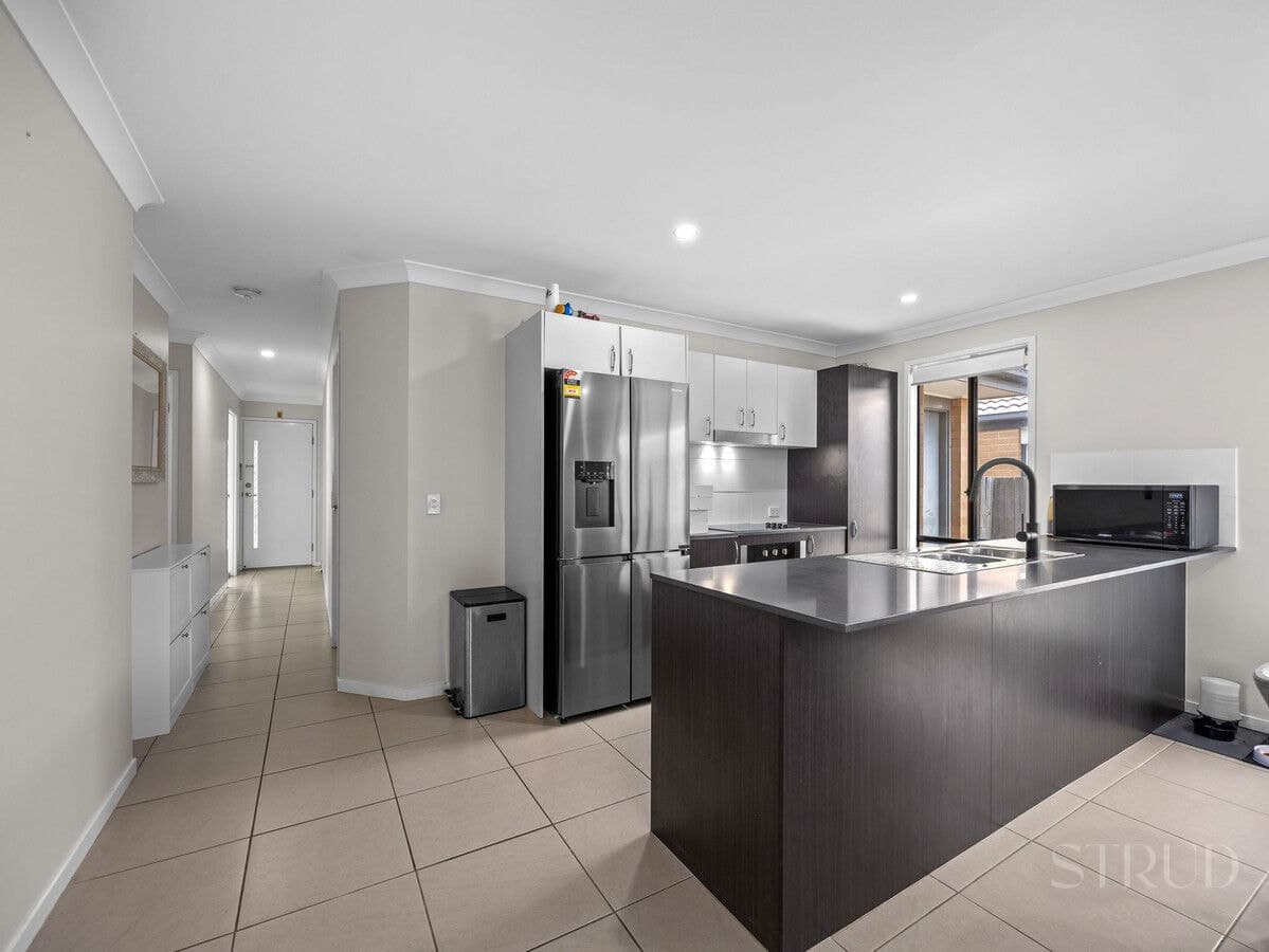 85 Berrigan Street, Redbank Plains QLD 4301, Redbank Plains - Thumbnail 3